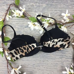 Victoria's Secret Intimates & Sleepwear - Victoria Secret animal print very sexy bra Victoria's Secret Intimates & Sleepwear - Victoria Secret animal print very sexy bra